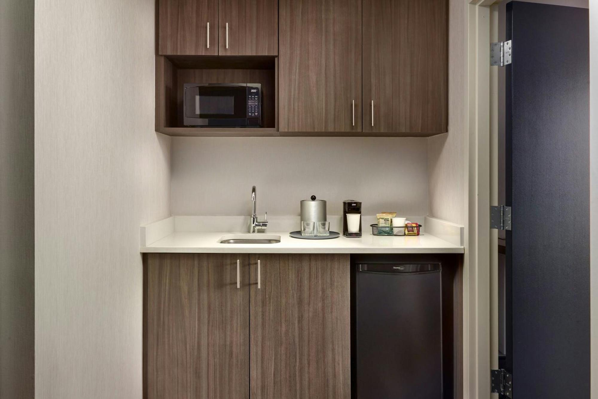Hotel Courtyard By Marriott Atlanta Dunwoody Esterno foto